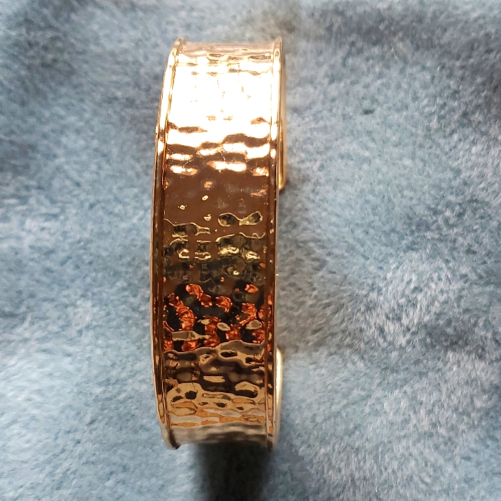 Hammered gold bracelet